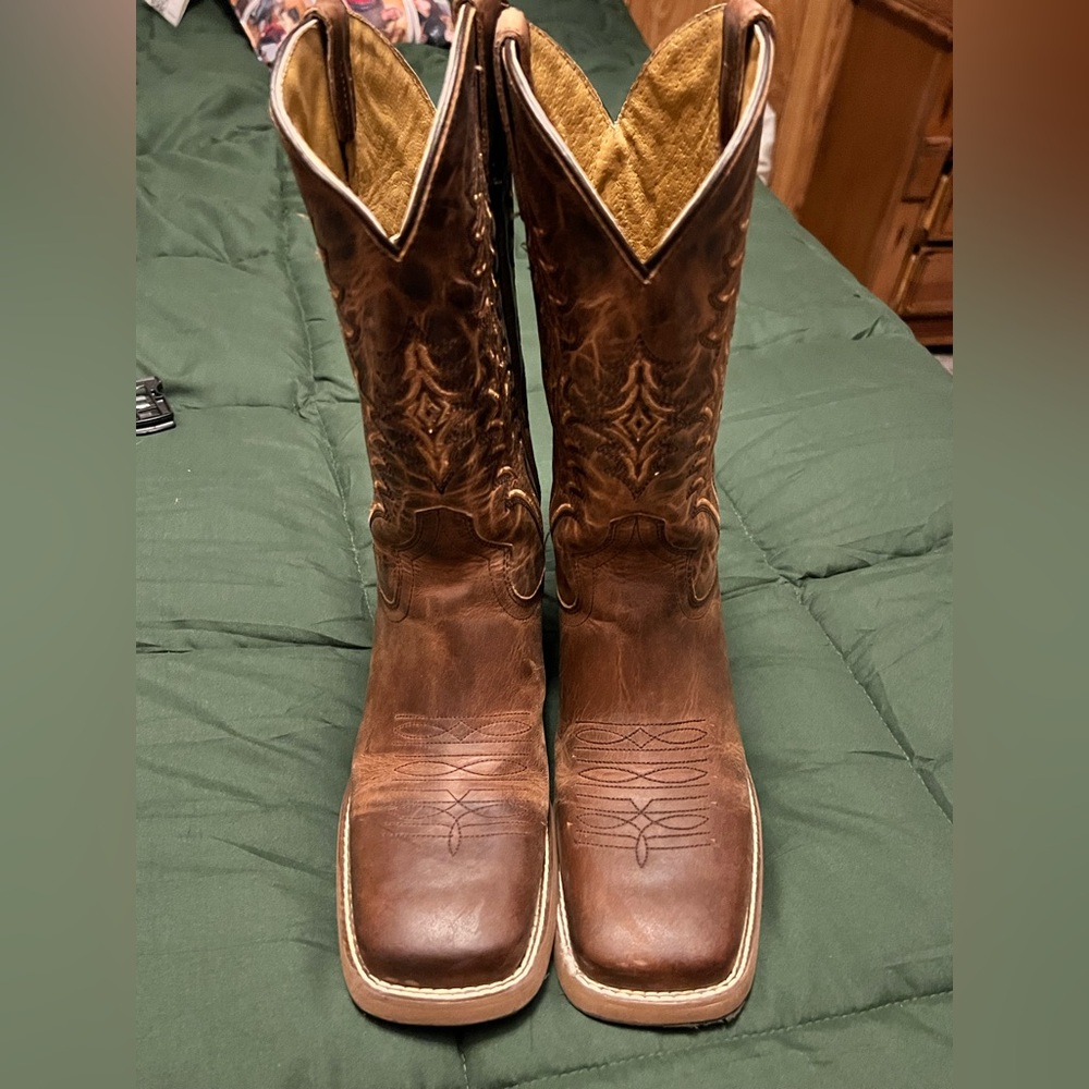 Elegant Brown Leather Heeled Boots